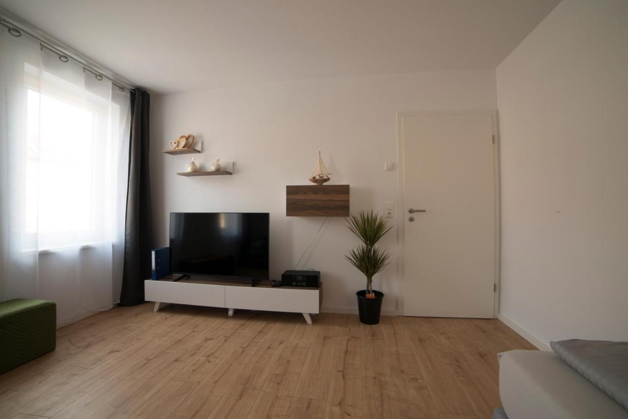 Schoene Grosse Ferienwohnung 79M2 Und 2 Baeder, Zentrumnah, 2Og Эрфурт Экстерьер фото