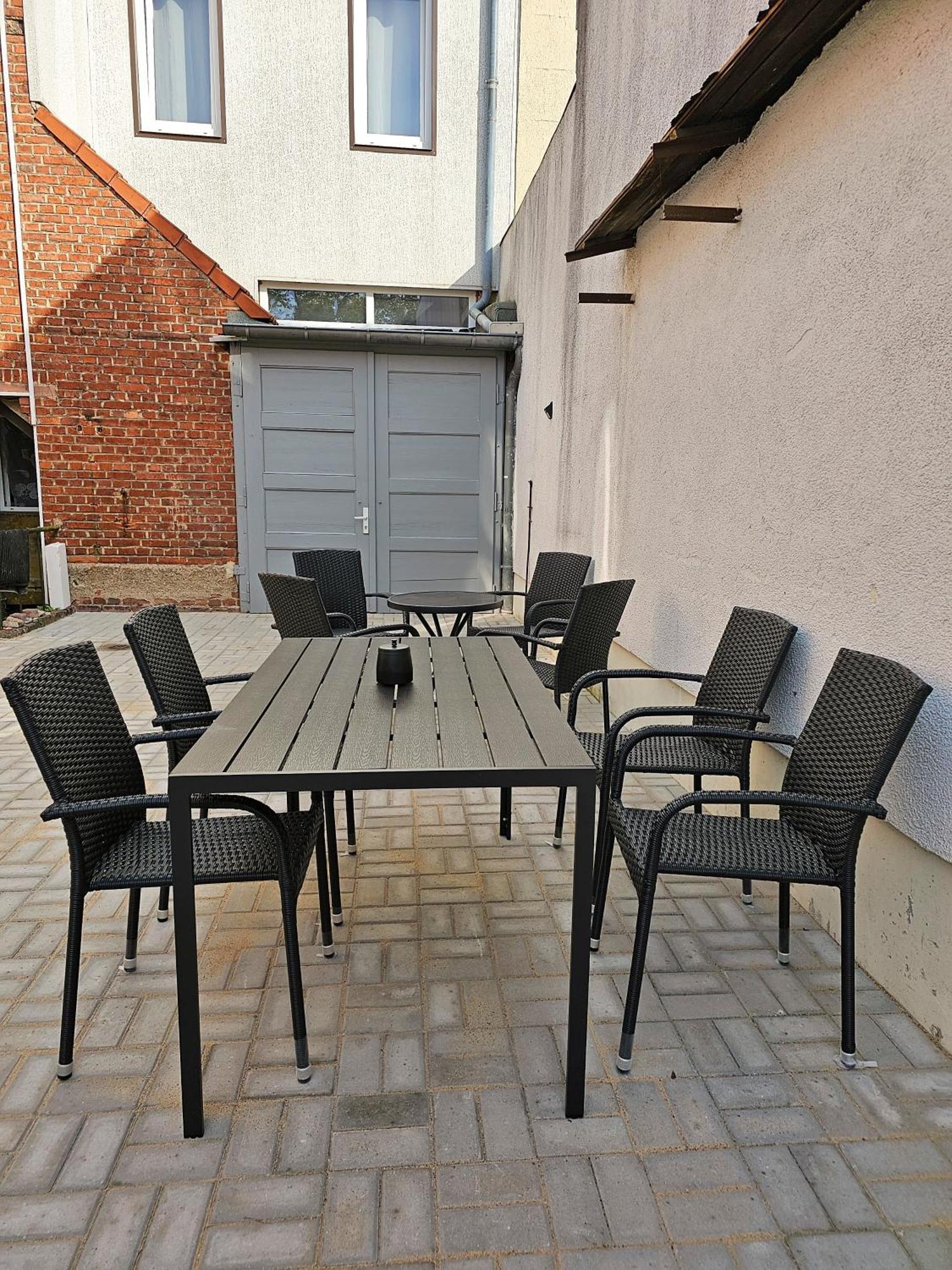 Schoene Grosse Ferienwohnung 79M2 Und 2 Baeder, Zentrumnah, 2Og Эрфурт Экстерьер фото